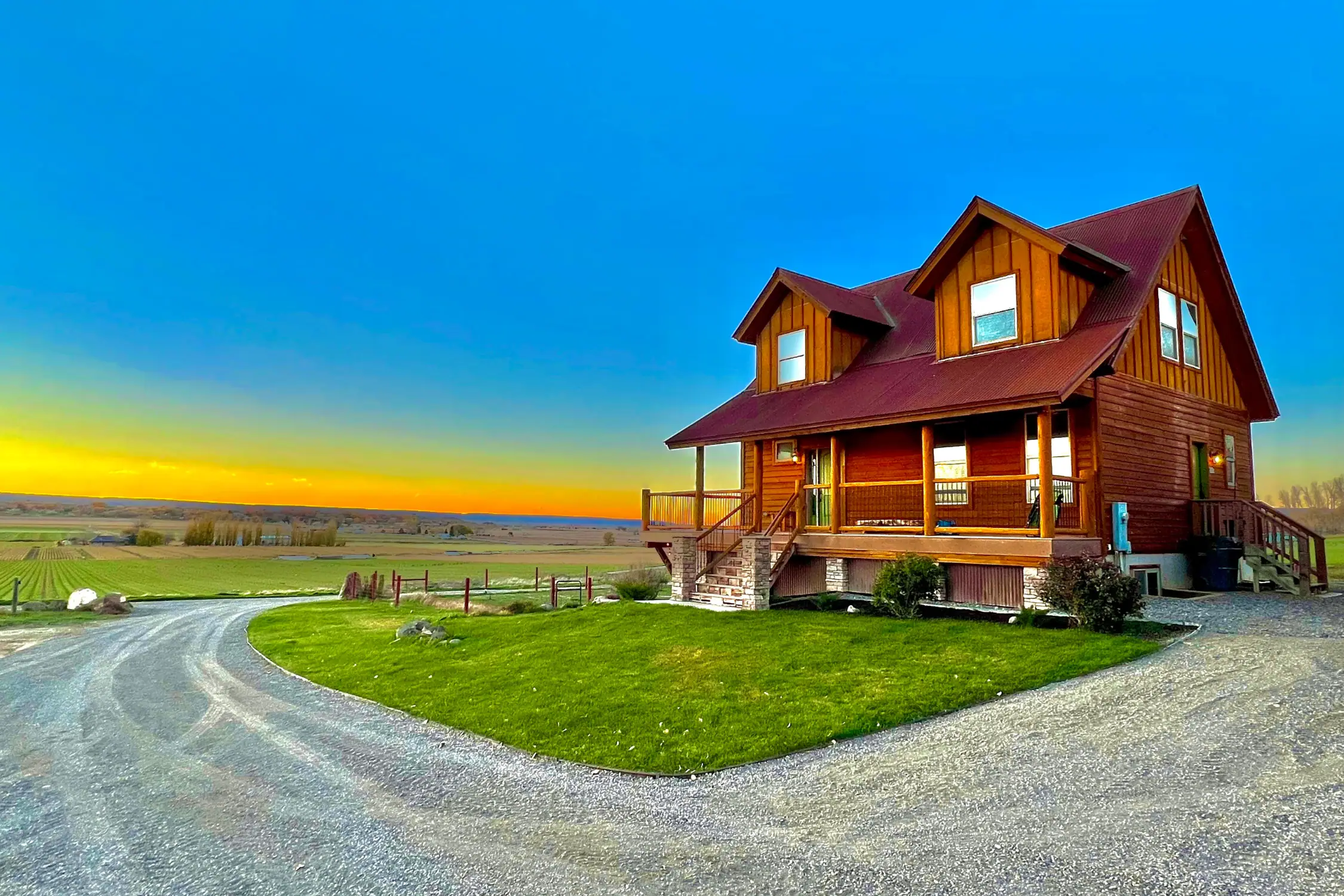 Montrose VRBO - Country Cabin